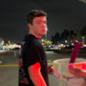 Meet your Posher, Dakota